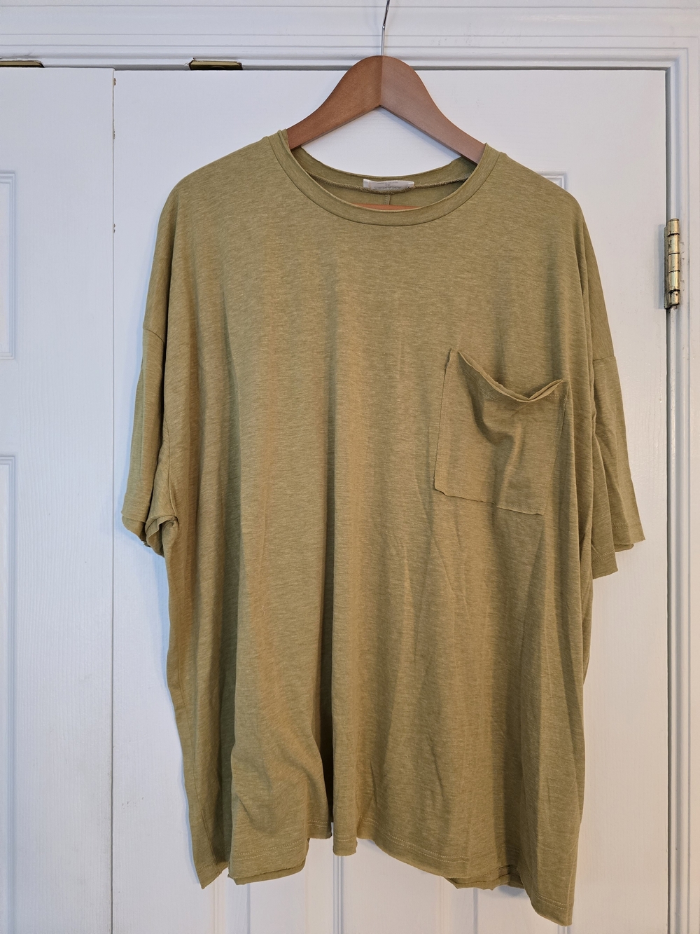 NWOT Zenana Women's Oversized Pocket Tee in Olive - 1XL